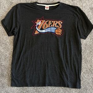 HOMAGE Black 76ers Graphic Tee